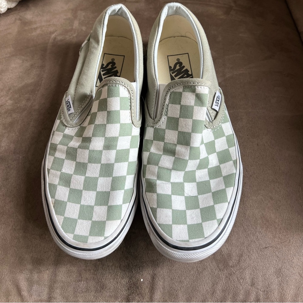 Womens green and white vans Size 6.5